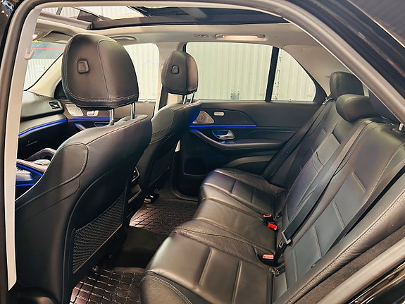 Mercedes-Benz GLE300 d 13 of 28