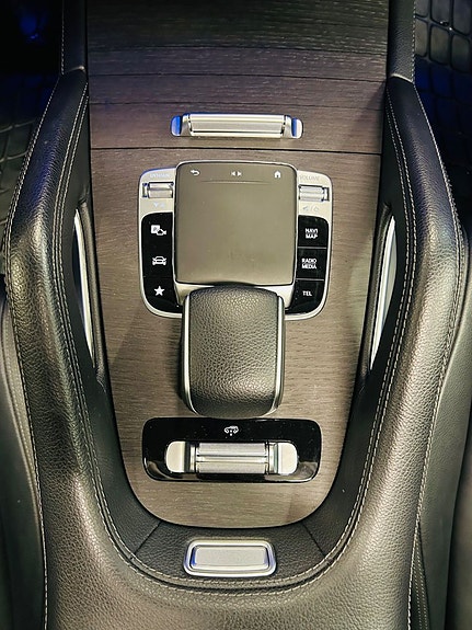 Mercedes-Benz GLE300 d 15 of 28