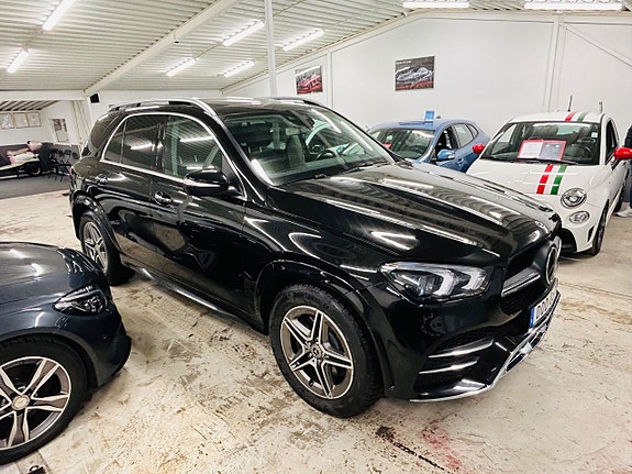 Mercedes-Benz GLE300 d 3 of 5