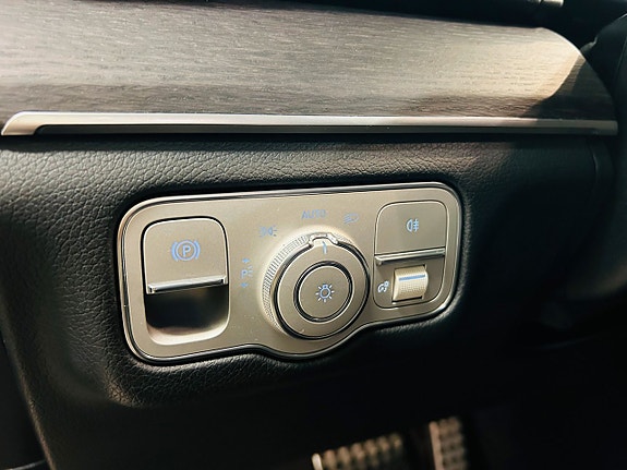 Mercedes-Benz GLE300 d 26 of 28