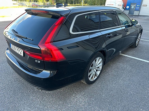 Volvo V90 3 of 6