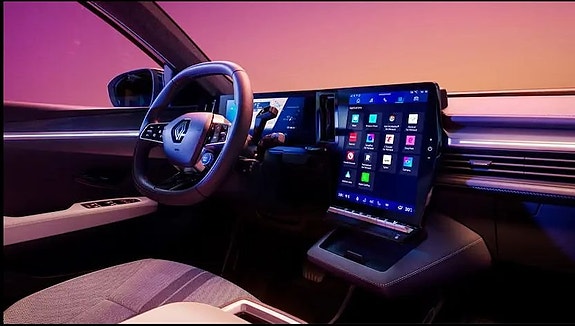 Renault Scenic E-Tech 4 of 6