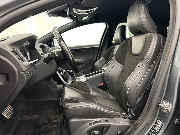 Volvo V60 9 of 27