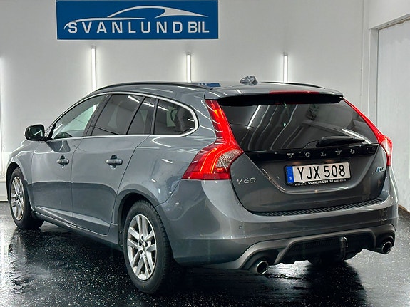Volvo V60 5 of 27