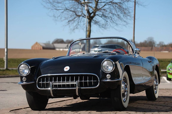 Chevrolet Corvette 3 of 18