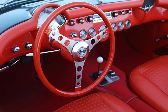Chevrolet Corvette 13 of 18