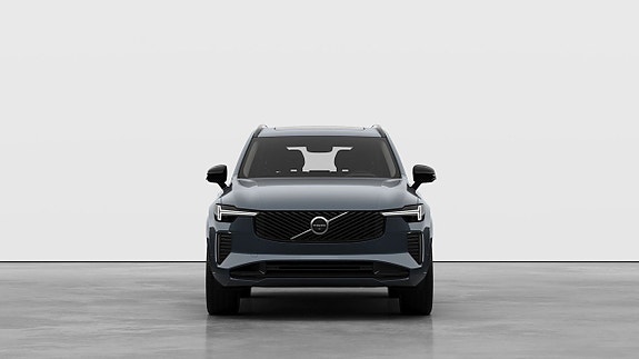Volvo XC90 5 of 11