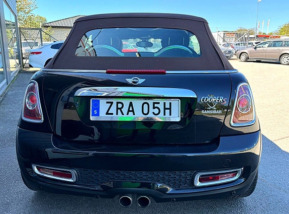 MINI Cooper S 4 of 17