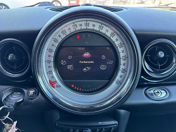 MINI Cooper S 16 of 17