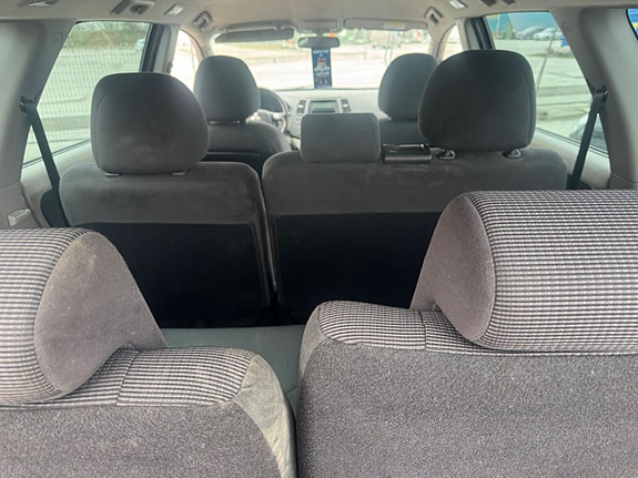 Mitsubishi Grandis 14 of 20