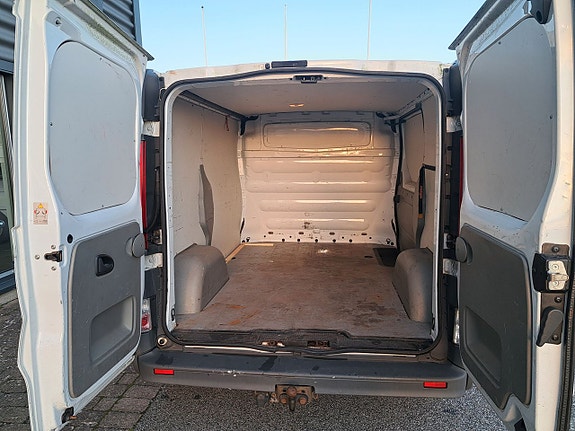 Opel Vivaro 6 of 6