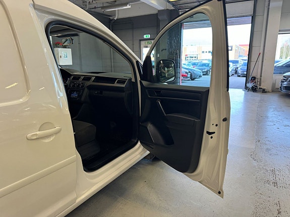 Volkswagen Caddy Maxi 13 of 17