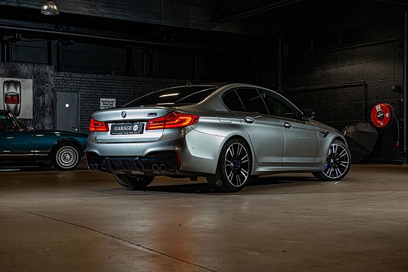 BMW M5 5 of 5