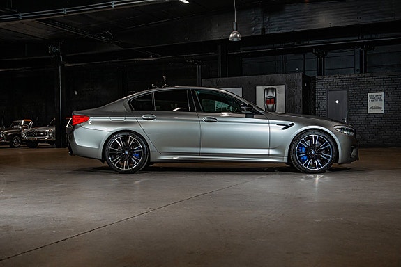 BMW M5 6 of 30