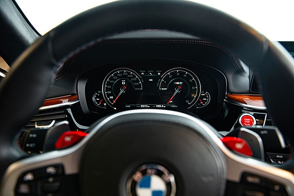 BMW M5 17 of 30