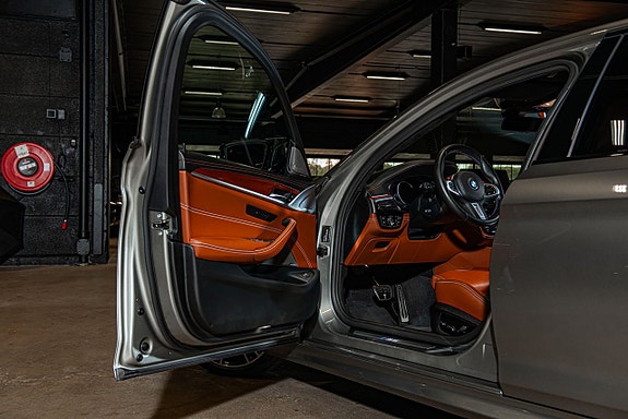BMW M5 8 of 30