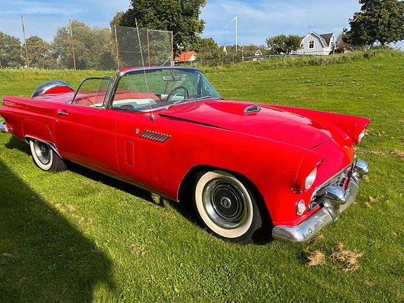 Ford Thunderbird 5 of 5
