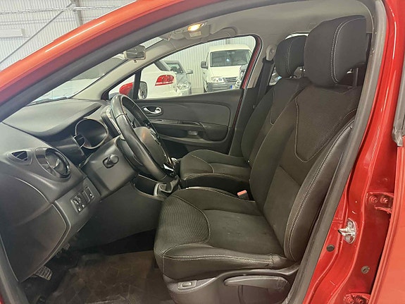 Renault Clio 12 of 12