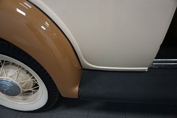 Ford Model 48 10 of 30