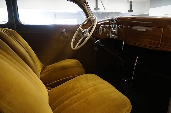 Ford Model 48 28 of 30