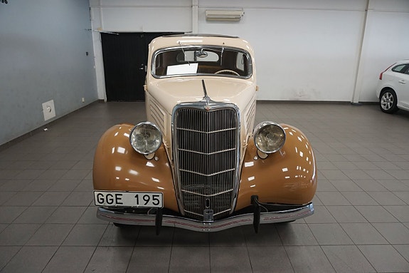 Ford Model 48 3 of 30