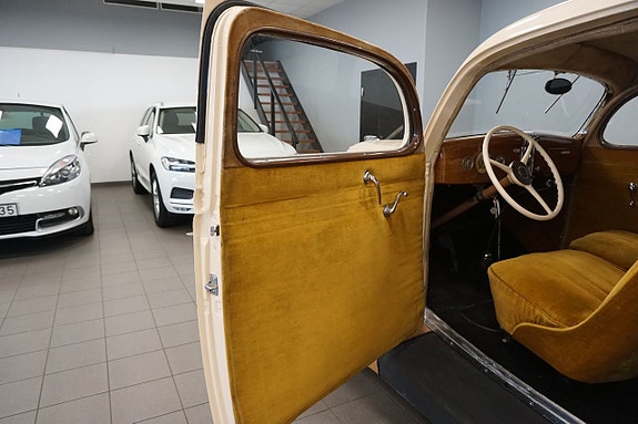 Ford Model 48 21 of 30