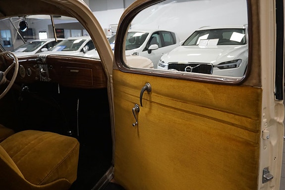 Ford Model 48 20 of 30