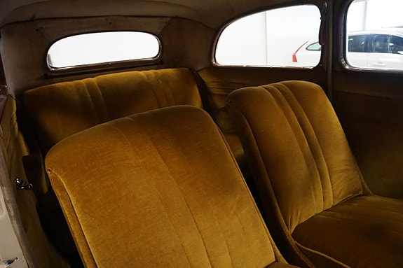 Ford Model 48 24 of 30