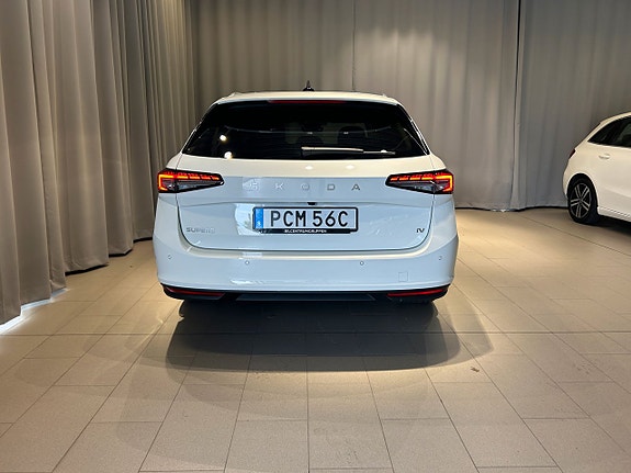 Skoda Superb 9 of 9