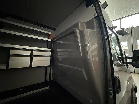 Iveco Daily 12 of 17