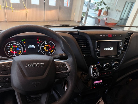 Iveco Daily 11 of 17
