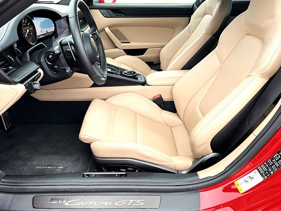 Porsche 911 3 of 5