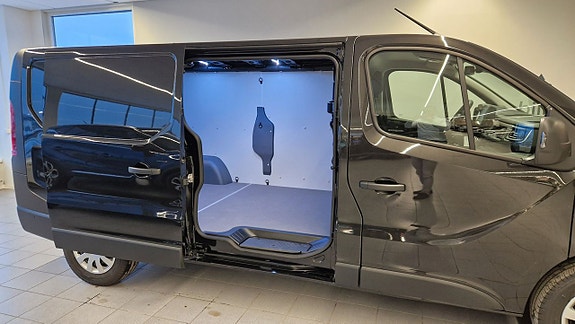 Nissan Primastar 9 of 14