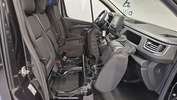 Nissan Primastar 7 of 14