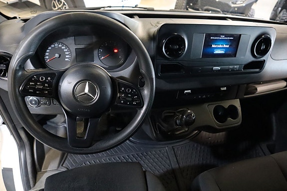 Mercedes-Benz Sprinter 211 12 of 20