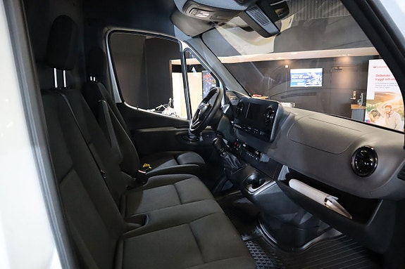 Mercedes-Benz Sprinter 211 19 of 20