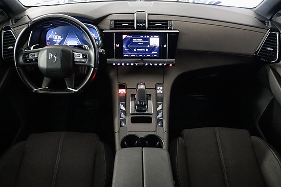 DS DS 7 Crossback 8 of 17
