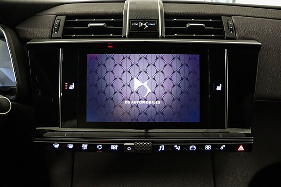 DS DS 7 Crossback 11 of 17