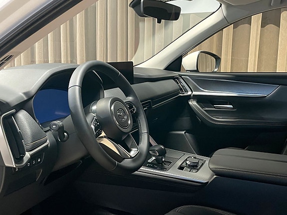 Mazda CX-60 8 of 10