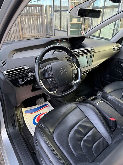 Citroen Grand C4 Picasso 4 of 5