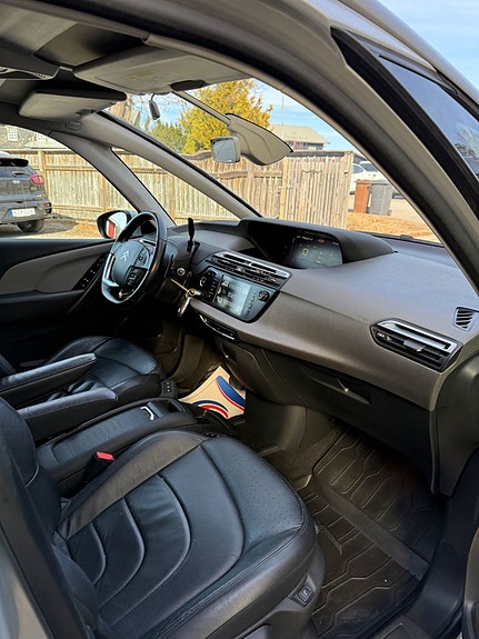 Citroen Grand C4 Picasso 5 of 5