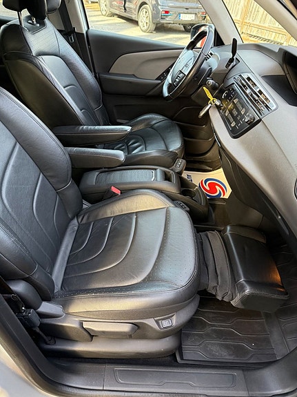 Citroen Grand C4 Picasso 10 of 18