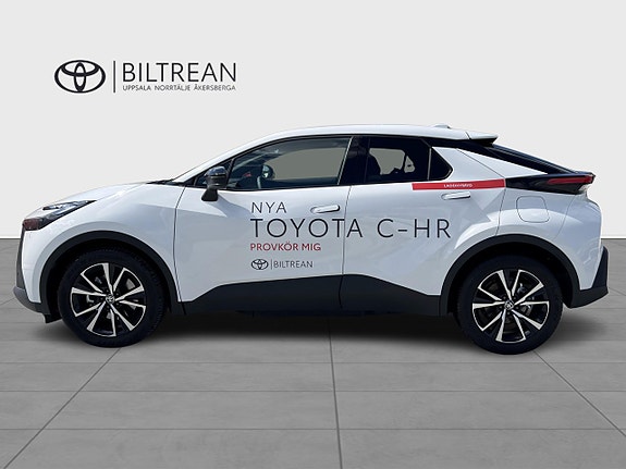 Toyota C-HR 3 of 5