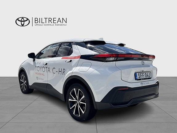 Toyota C-HR 4 of 5