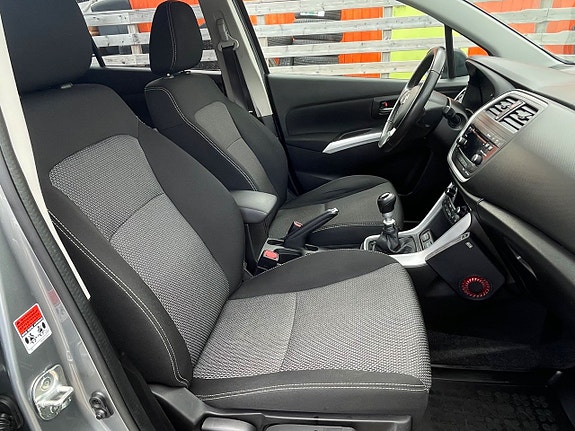 Suzuki S-Cross 14 of 26