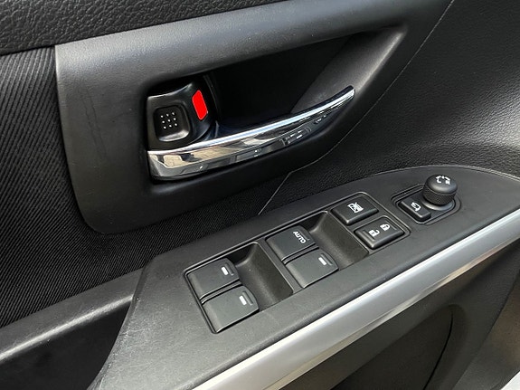 Suzuki S-Cross 9 of 26