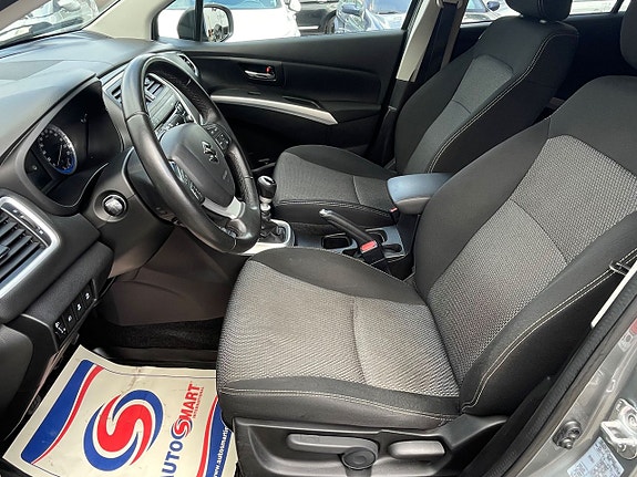 Suzuki S-Cross 8 of 26