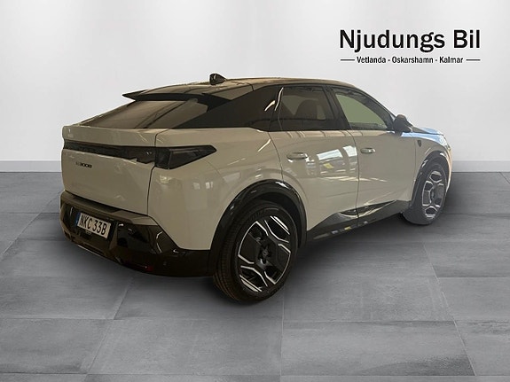 Peugeot 3008 3 of 5