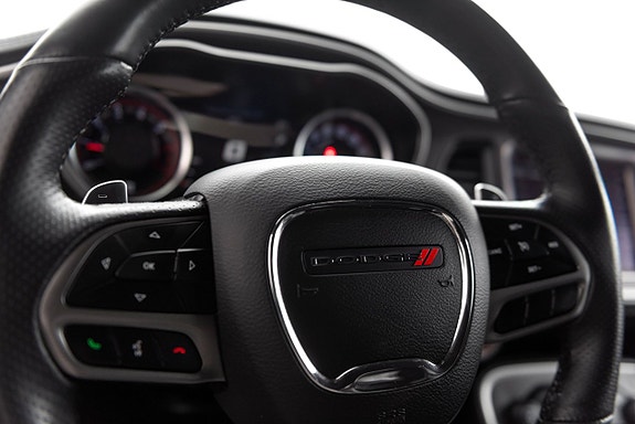 Dodge Challenger 13 of 21