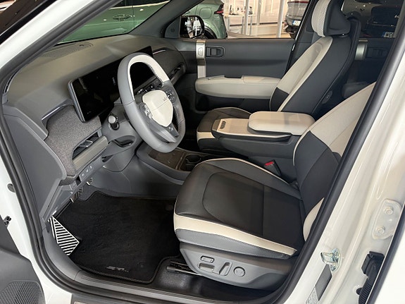 Kia EV3 4 of 13